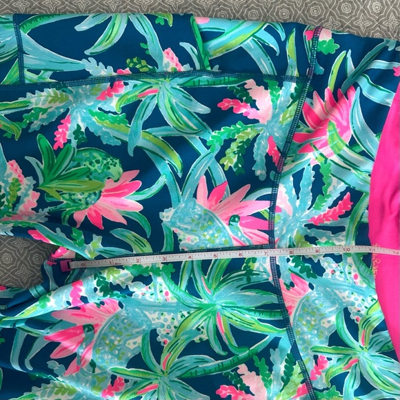 Lilly Pulitzer Weekender Luxletic Crop Leggings Tropical Bright Colors Size XL - Picture 13 of 14